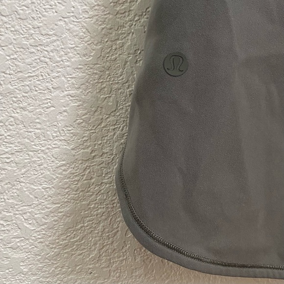 LULULEMON Athletica Gray Sage On The Fly Skirt Size 4 - Picture 8 of 16